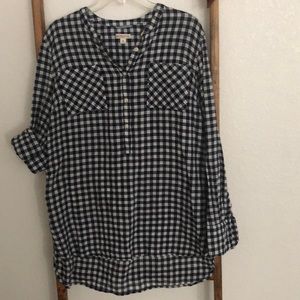 Merona Navy and white Tunic. Sz lg great shape. Wash and hung dry.